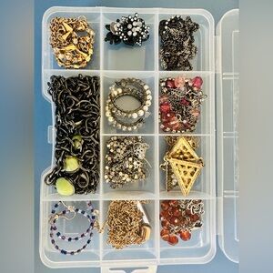 Assorted Jewelry w/ Set of 5 necklaces and 6 earrings